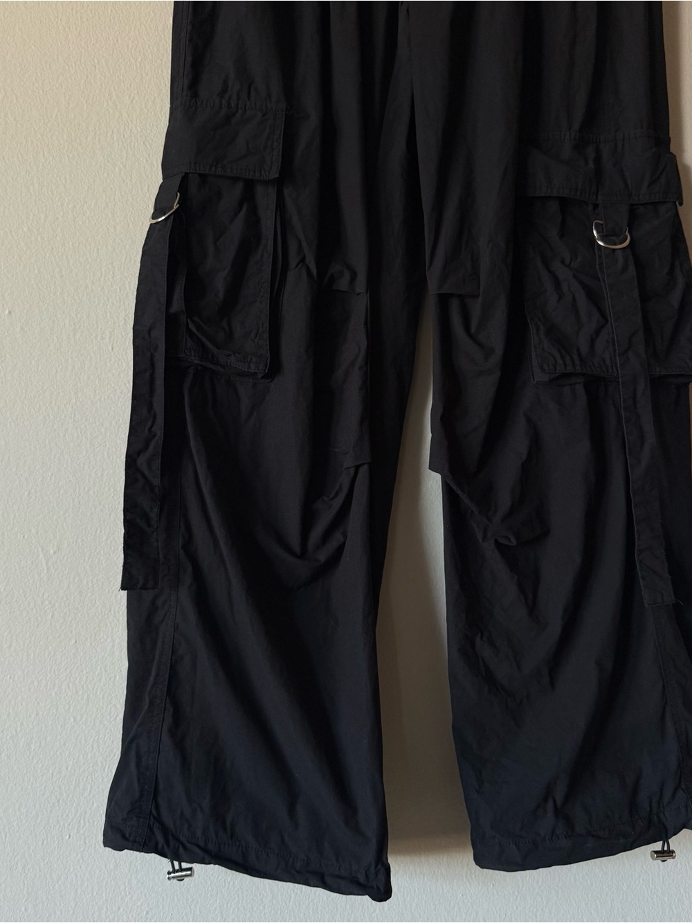 PacSun Black Cargo Pants - Picture 5 of 7